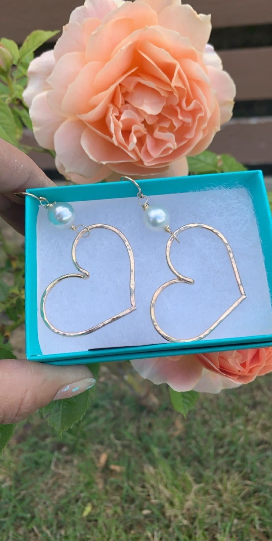 White pearl hammered hearts