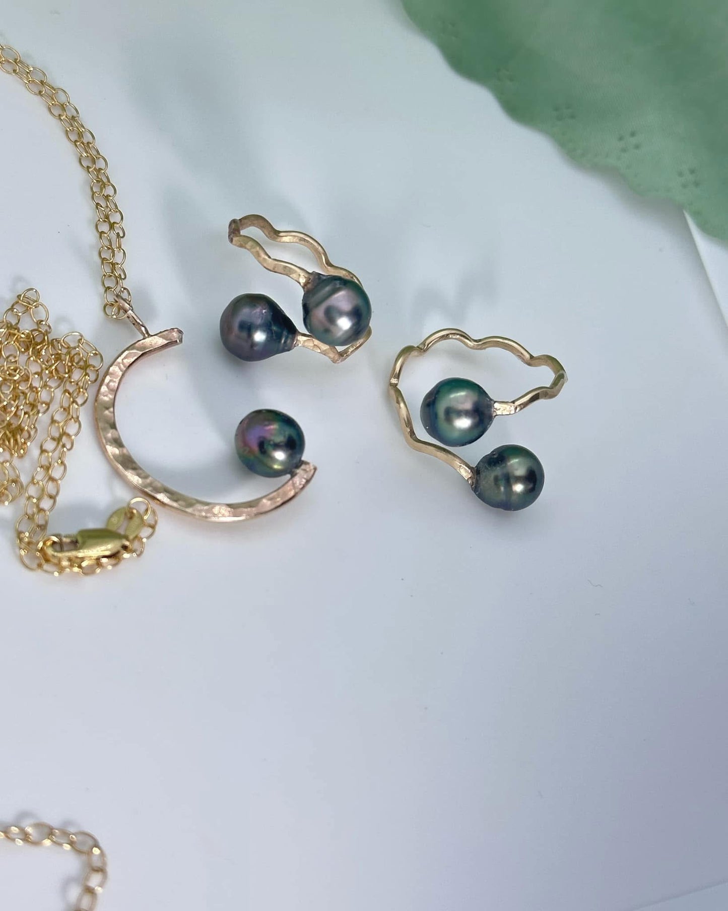 Tahitian Ring and Necklace Set