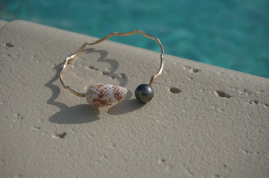 Tahitian Pearl Cone Shell Cuff